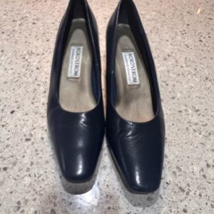 Navy like new heels nordstroms